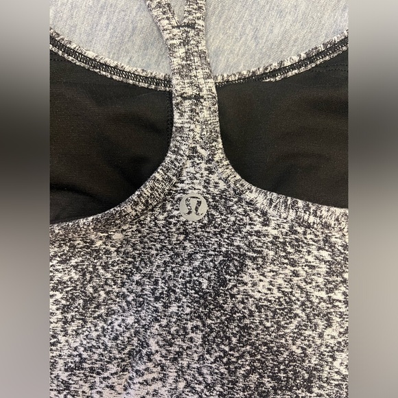 Excellent Condition Lululemon Racerback Tank Top w/ Built-In Bra - Picture 2 of 3